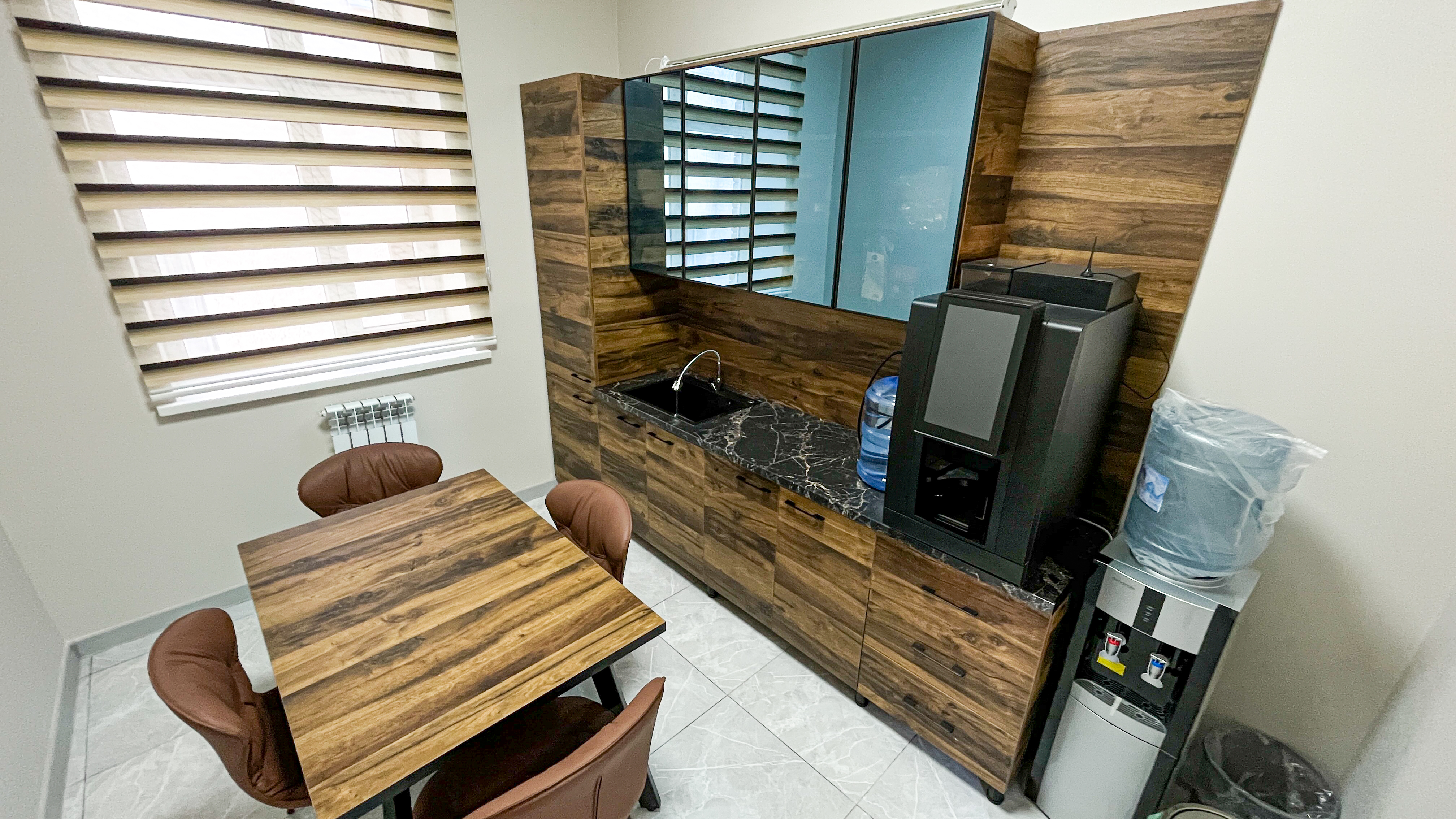 IMG_3200.jpg (1).jpeg